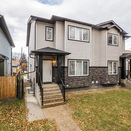 Vibrant Modern Oasis - Free Parking, Netflix, Fast Wi-Fi - Long Stays Welcome Edmonton Dış mekan fotoğraf